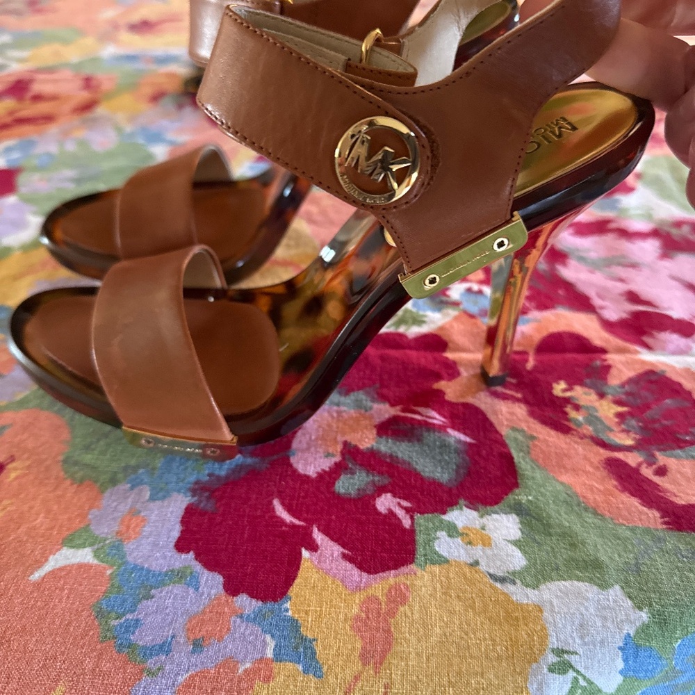Michael Kors Heels Metallic Gold & Tortoise
